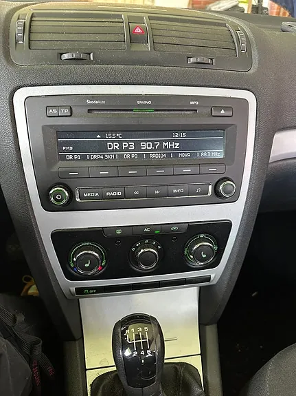 Skoda Octavia 2010 photo 5