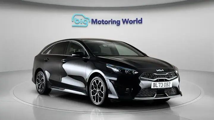 Kia Proceed 2023 photo 2