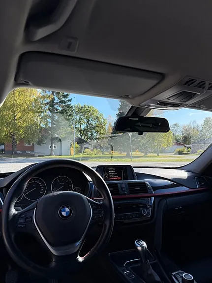 BMW 318D 2016 photo 3
