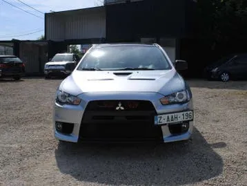 Mitsubishi Lancer 2010 photo 2