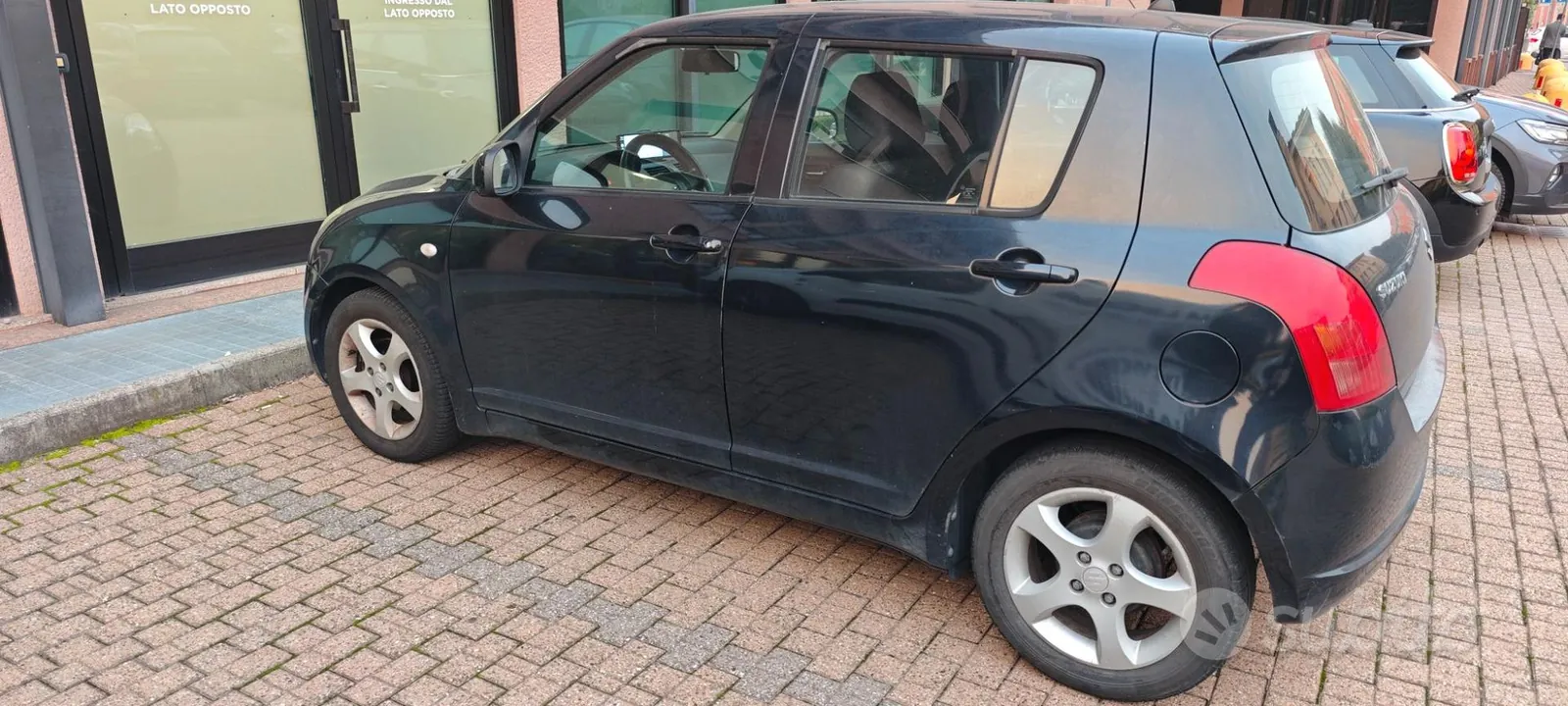 Suzuki Swift 2006 photo 4