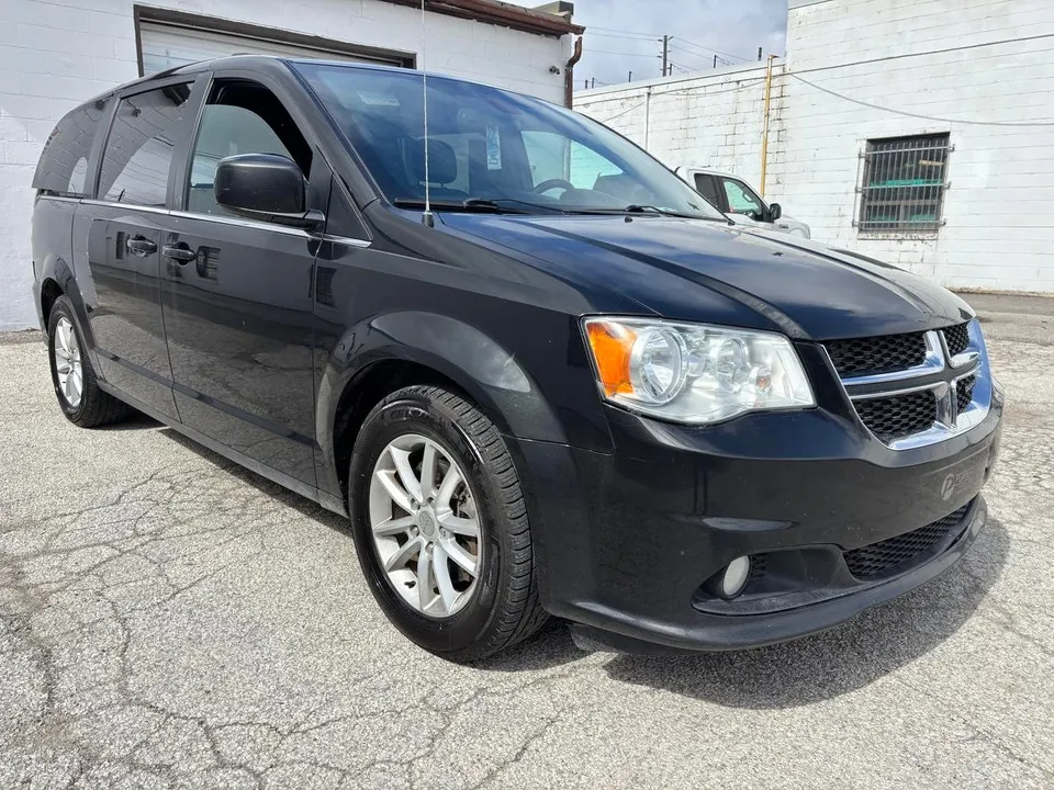 Dodge Grand Caravan 2020 photo 3