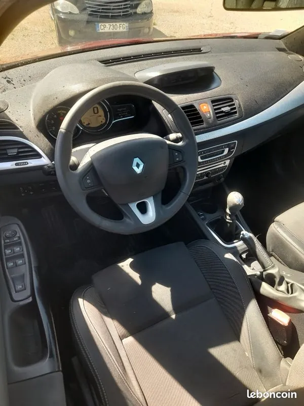 Renault Megane 2010 photo 4