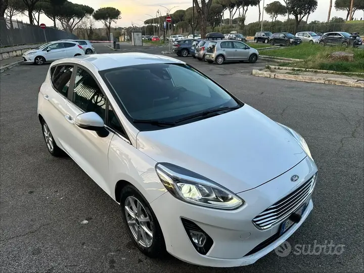 Ford Fiesta 2021 photo 3