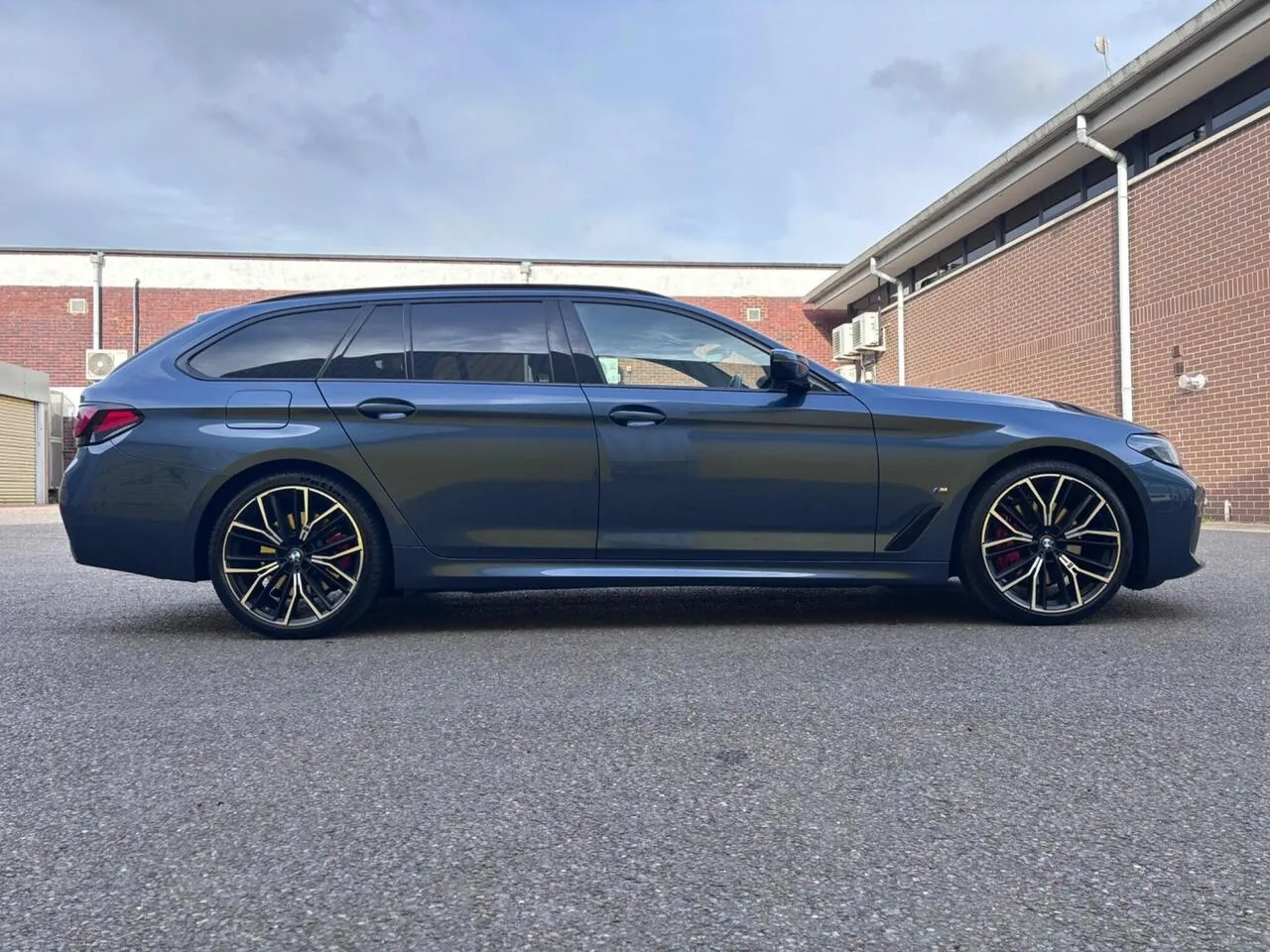 BMW 5 Series 2022 photo 5