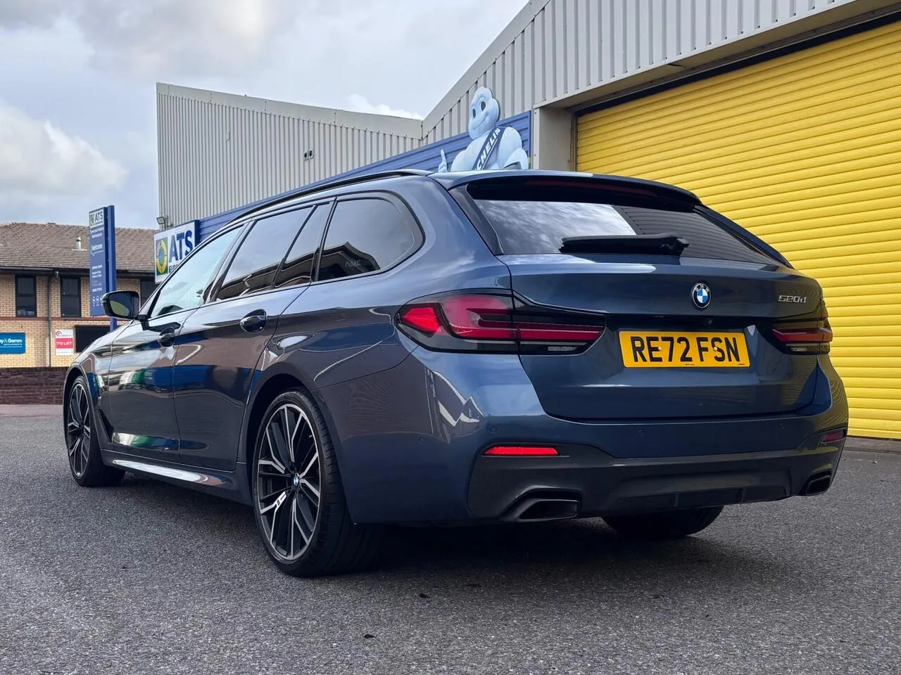 BMW 5 Series 2022 photo 3