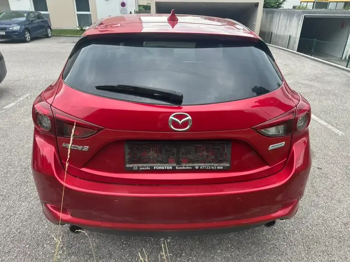 Mazda Mazda3 2017 photo 3