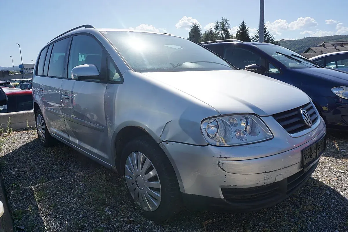 Volkswagen Touran 2003 photo 3