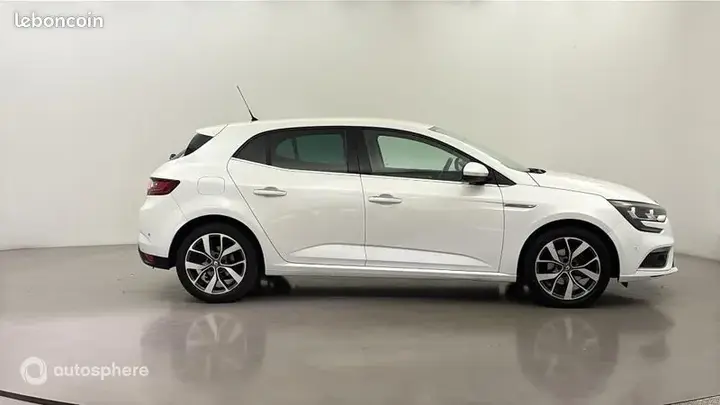 Renault Megane 2017 photo 4