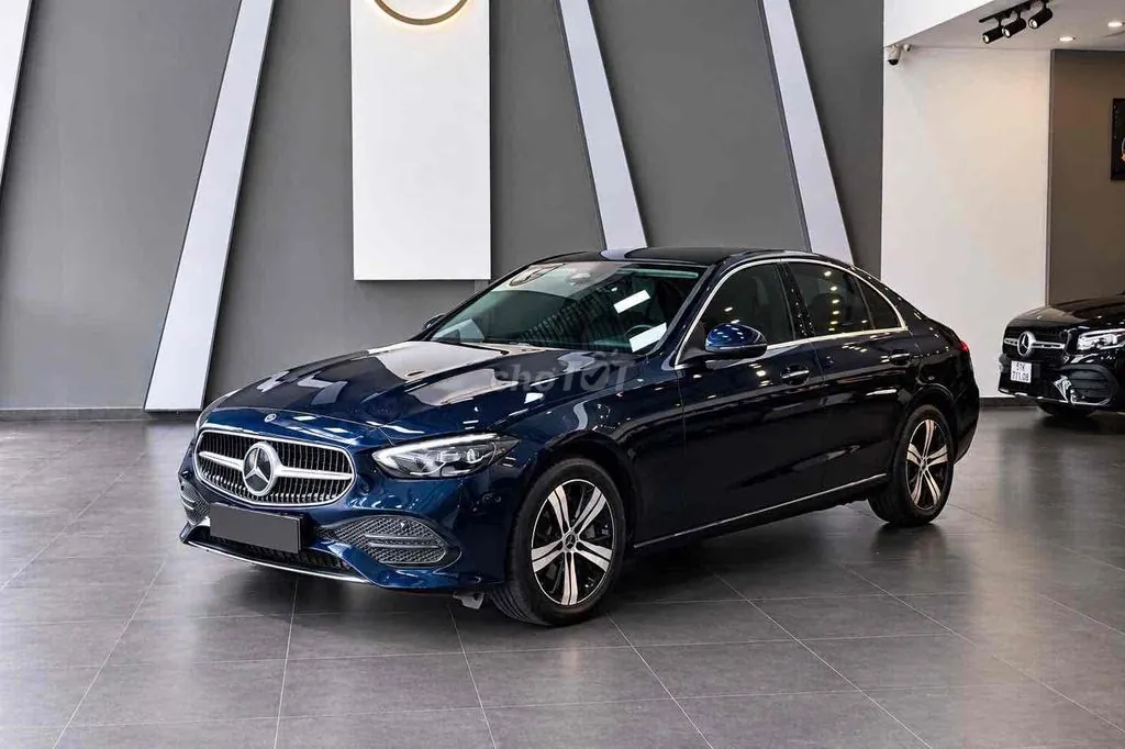 Mercedes-Benz C-Class 2022 photo 3