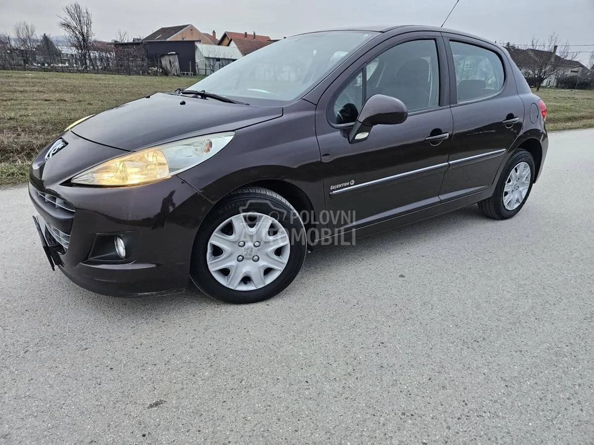 Peugeot 207 2011 photo 2