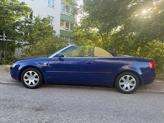 Audi A4 2005 photo 2