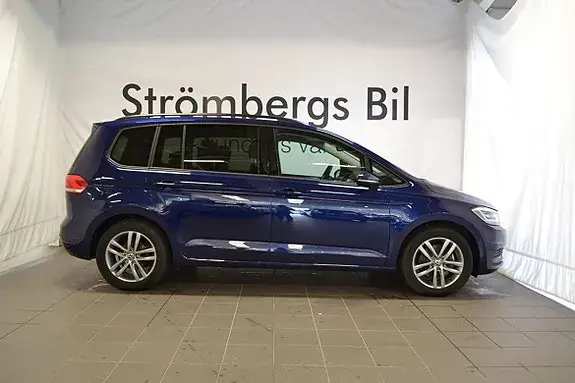 Volkswagen Touran 2025 photo 2