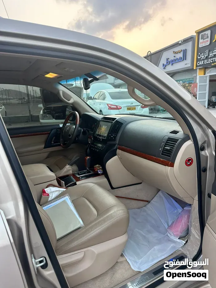 Toyota Land Cruiser 2014 photo 4