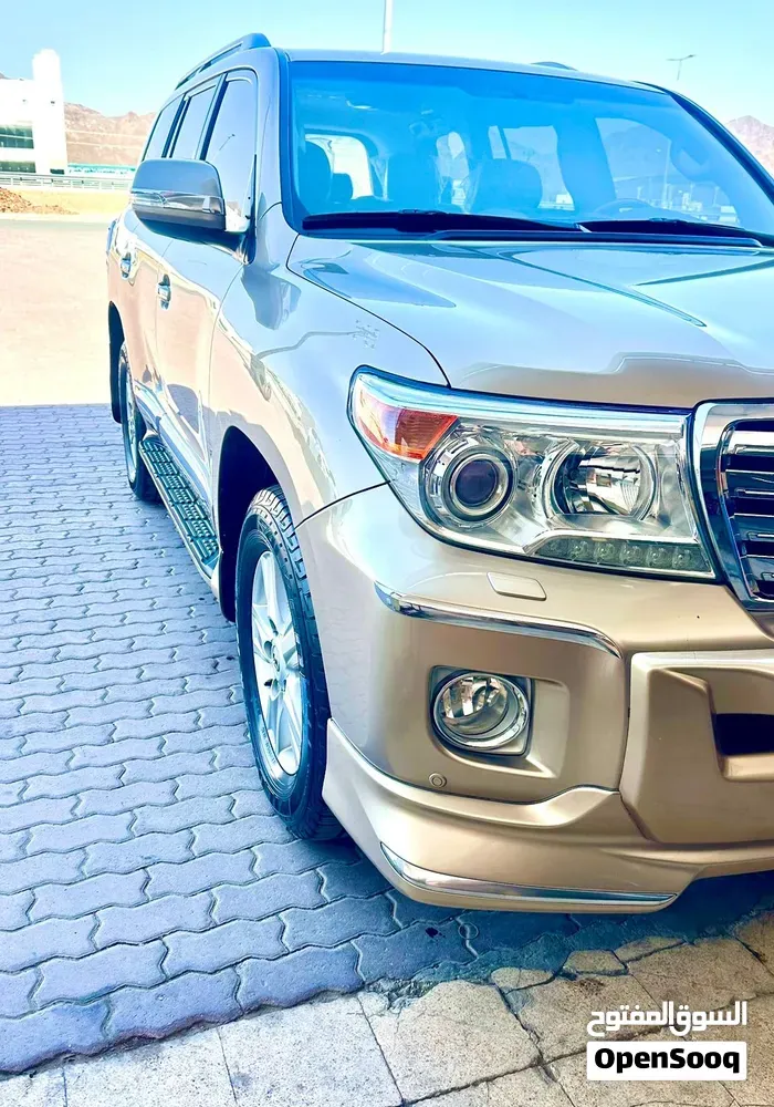 Toyota Land Cruiser 2014 photo 3