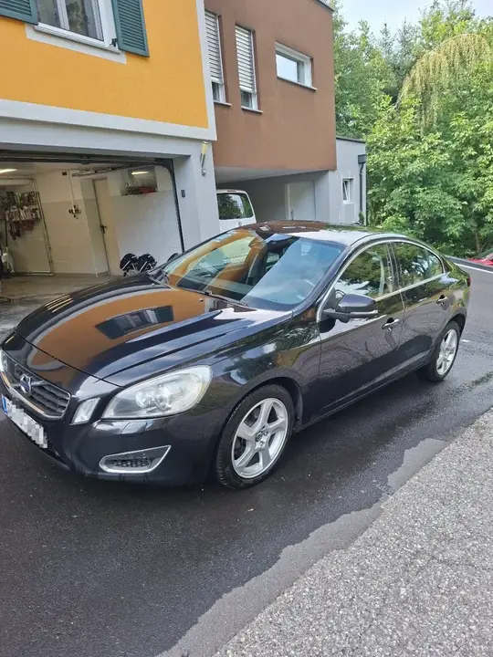 Volvo S60 2012 photo 2