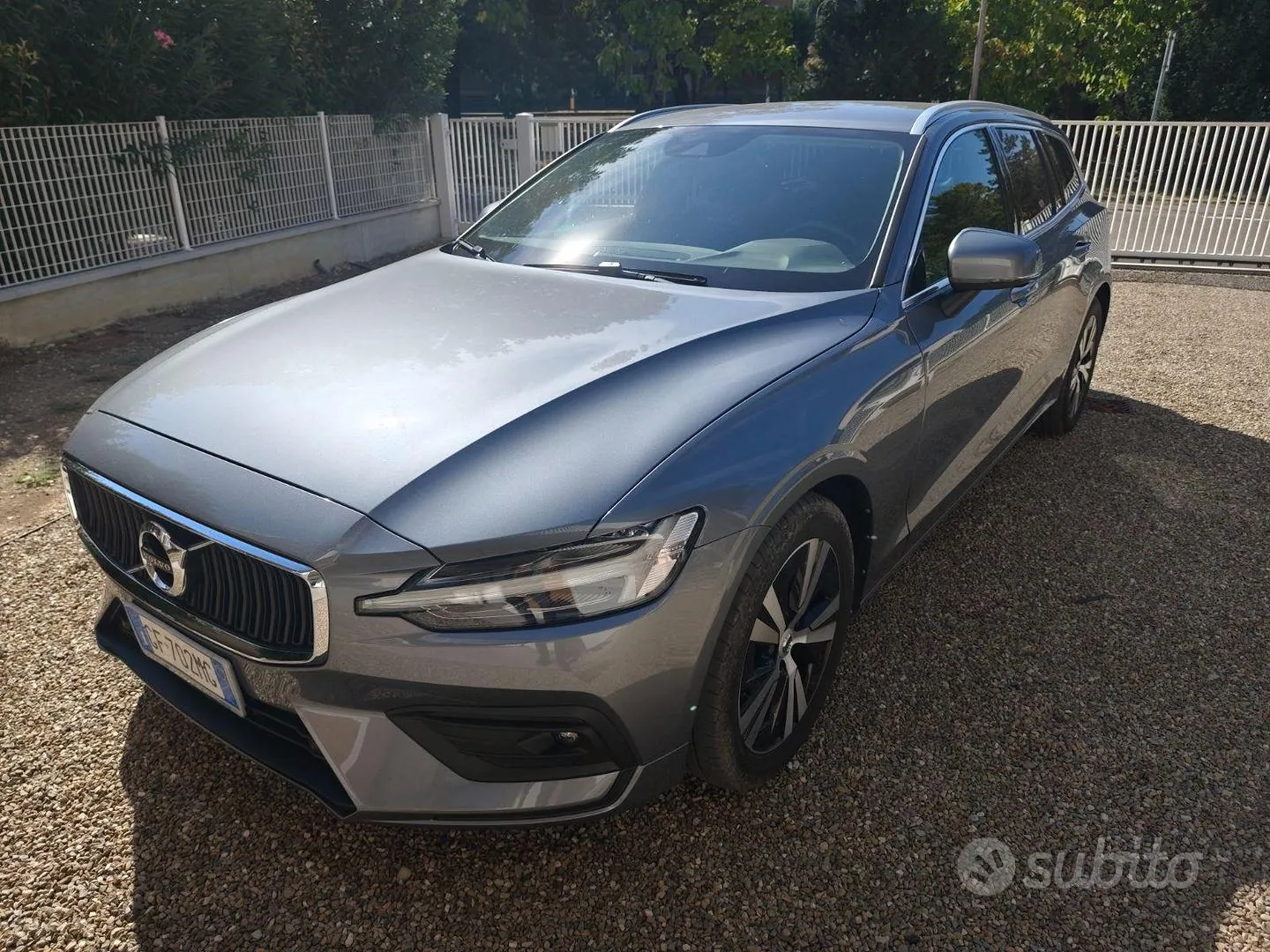 Volvo V60 2021 photo 3
