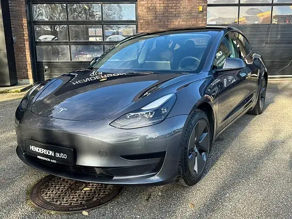 Tesla Model 3 2022 photo 3