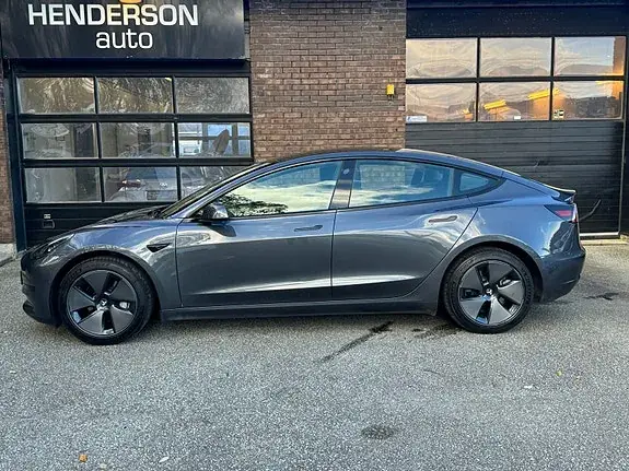 Tesla Model 3 2022 photo 4