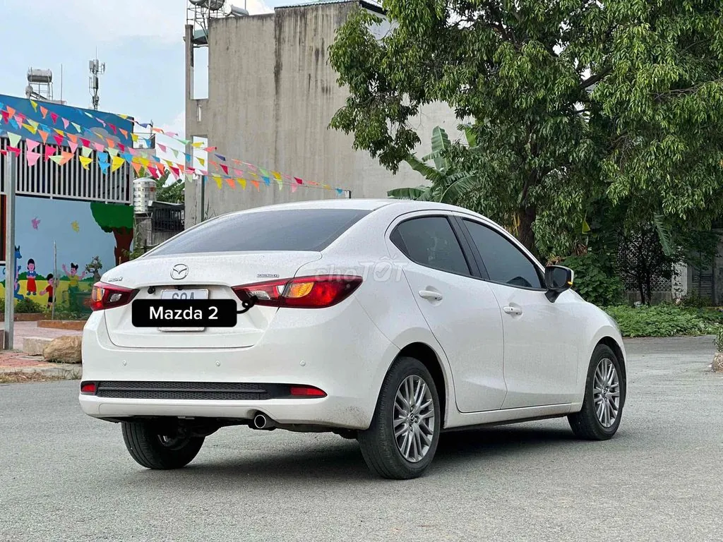 Mazda 2 2020 photo 2