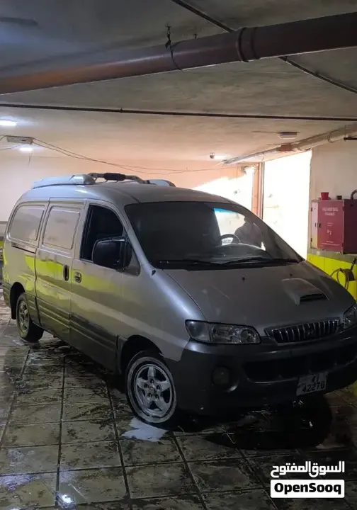 Hyundai H1 2002 photo 2