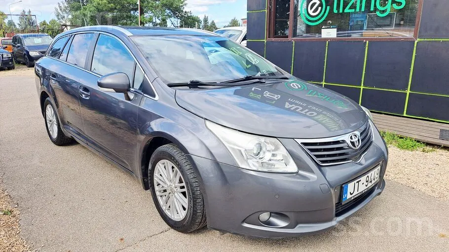 Toyota Avensis 2010 photo 3