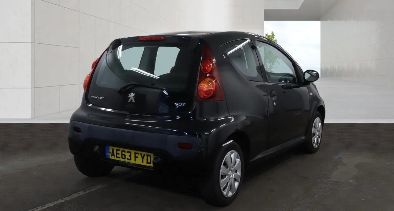 Peugeot 107 2013 photo 4