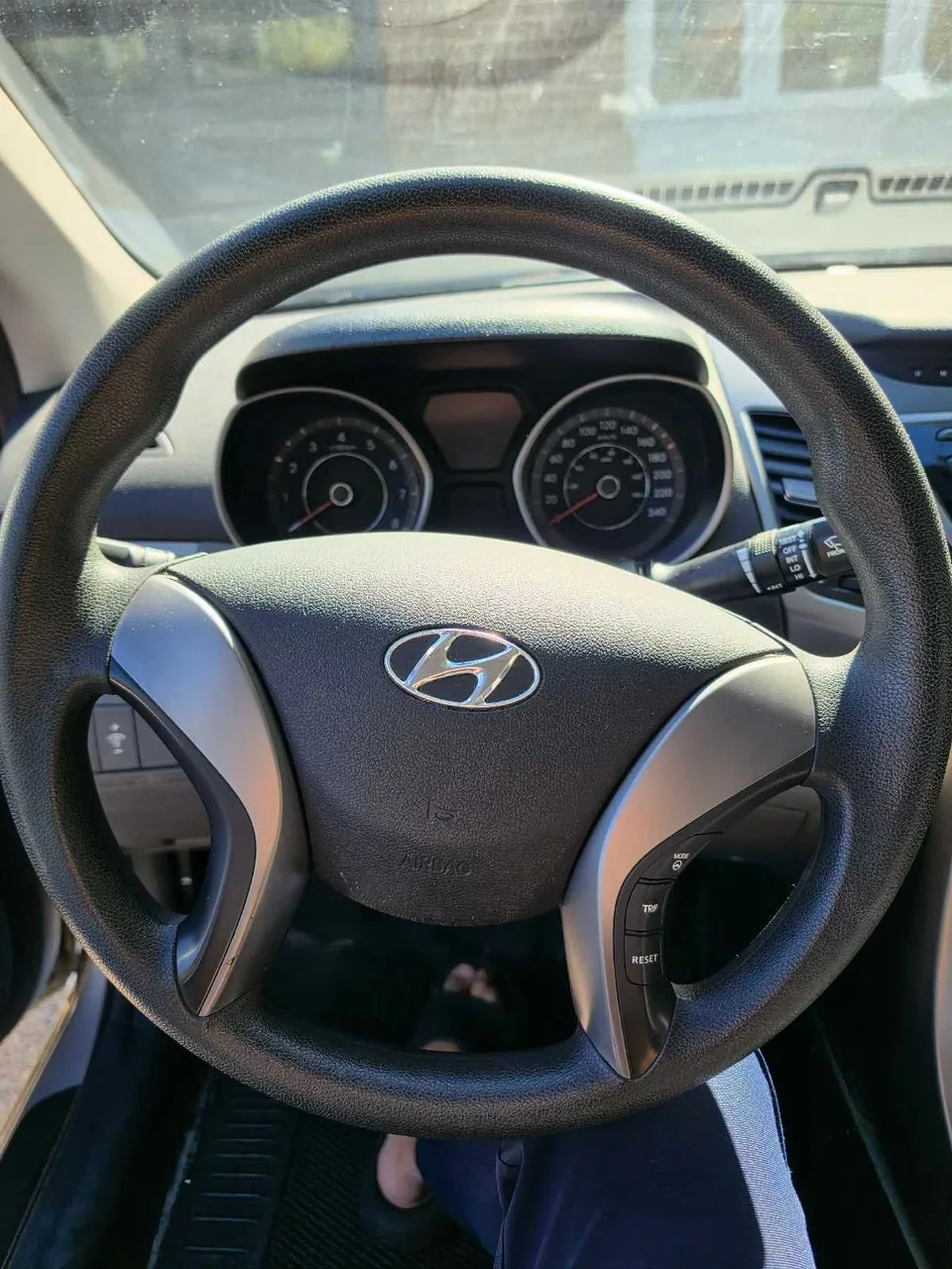 Hyundai Elantra 2015 photo 5