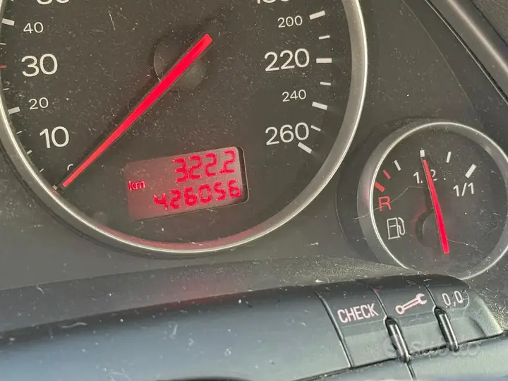 Audi A4 2004 photo 5