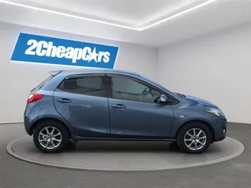 Mazda Demio 2013 photo 5