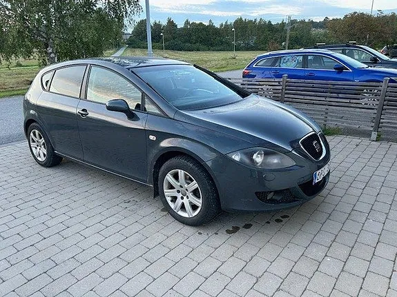 Seat Leon 2008 photo 2