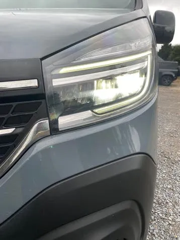 Renault Trafic 2020 photo 2