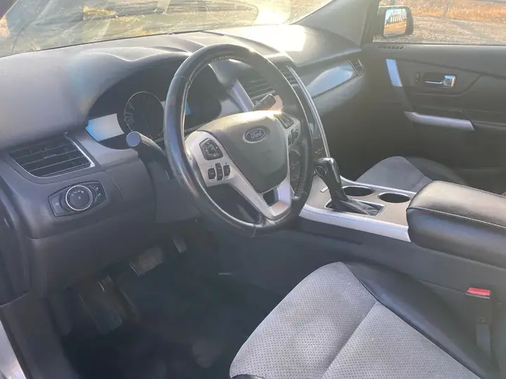 Ford Edge 2013 photo 4