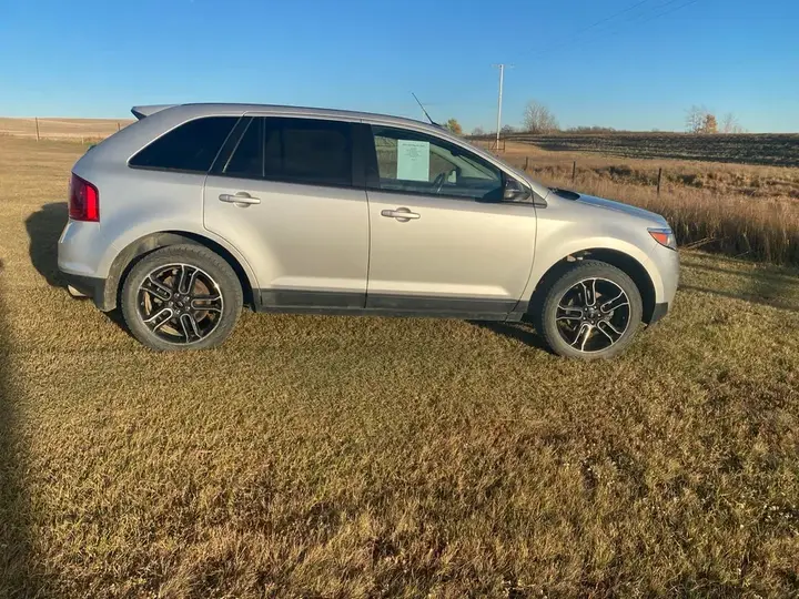 Ford Edge 2013 photo 3
