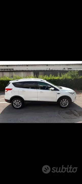 Ford Kuga 2016 photo 2