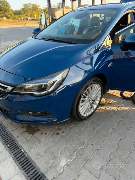 Opel Astra 2018 photo 2