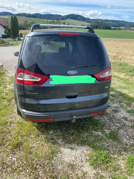 Ford Galaxy 2007 photo 2