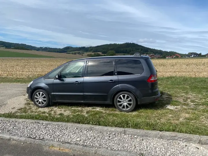Ford Galaxy 2007 photo 3