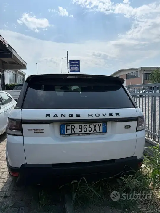 Land Rover Range Rover Sport 2015 photo 4