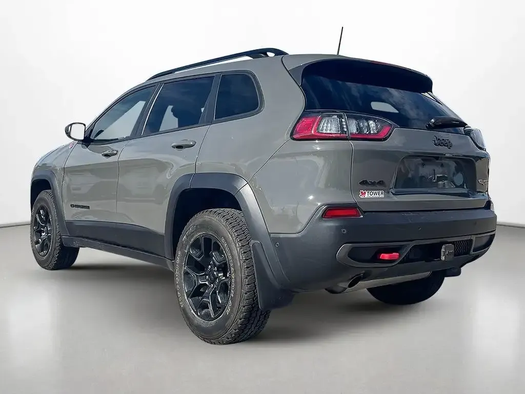 Jeep Cherokee 2023 photo 3