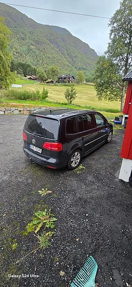 Volkswagen Touran 2012 photo 4