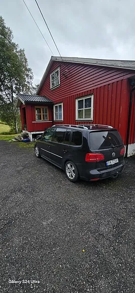 Volkswagen Touran 2012 photo 3