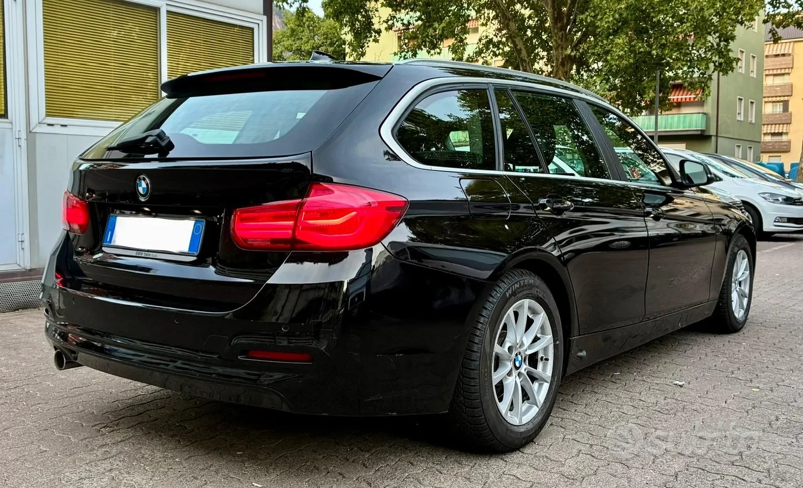 BMW 318D 2015 photo 2