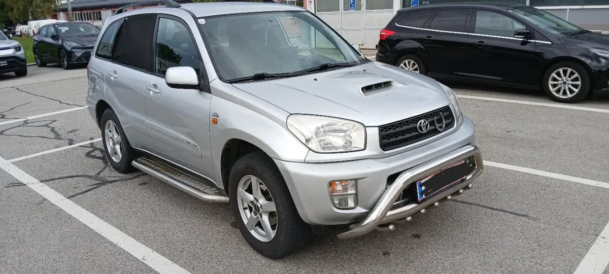 Toyota Rav4 2002 photo 2