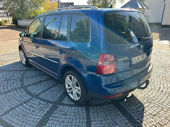 Volkswagen Touran 2008 photo 3