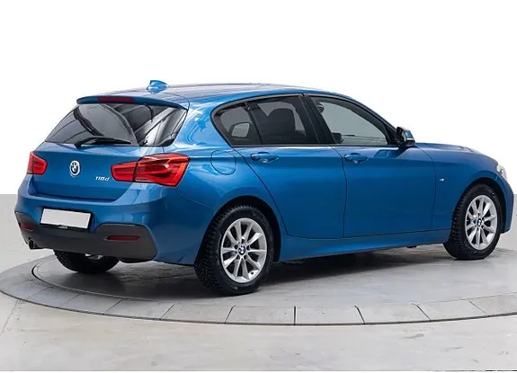 BMW 118D 2016 photo 2