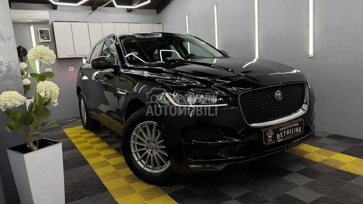 Jaguar F-Pace 2017 photo 3