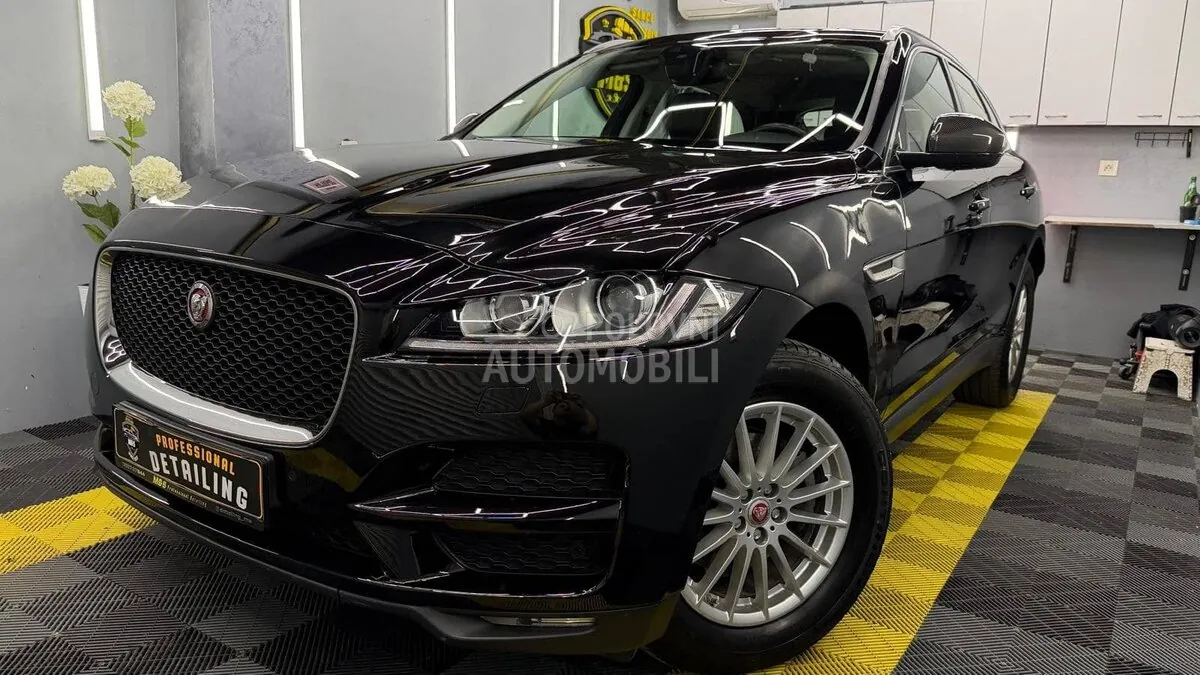Jaguar F-Pace 2017 photo 4