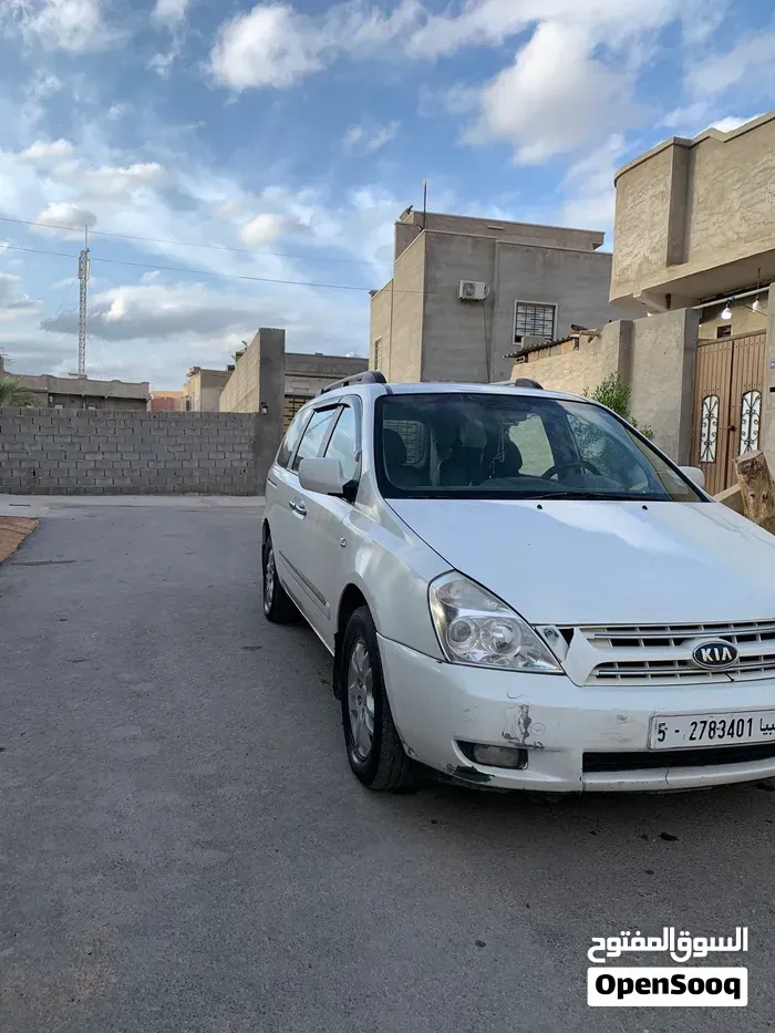 Kia Carnival 2008 photo 2