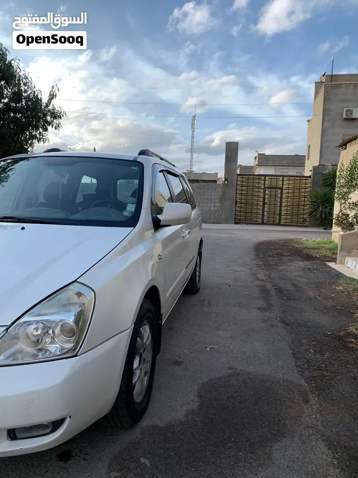 Kia Carnival 2008 photo 3